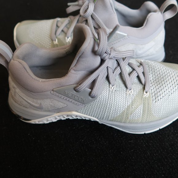 Nike Gray Athletic Shoes - Picture 7 of 14